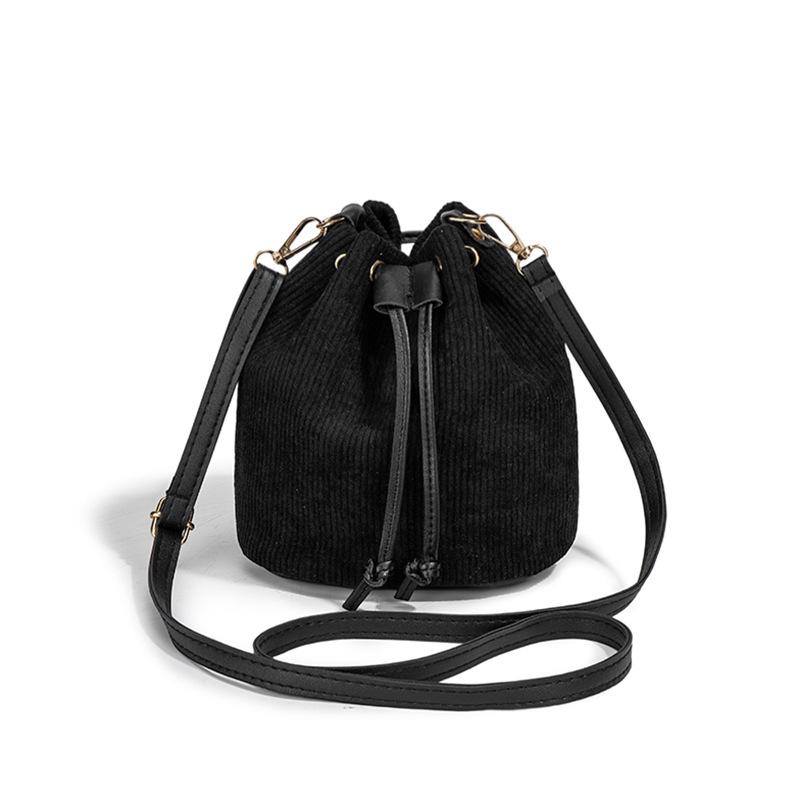 New women's drawstring bucket bag, fashionable commuter bag, trendy shoulder bag, one piece.