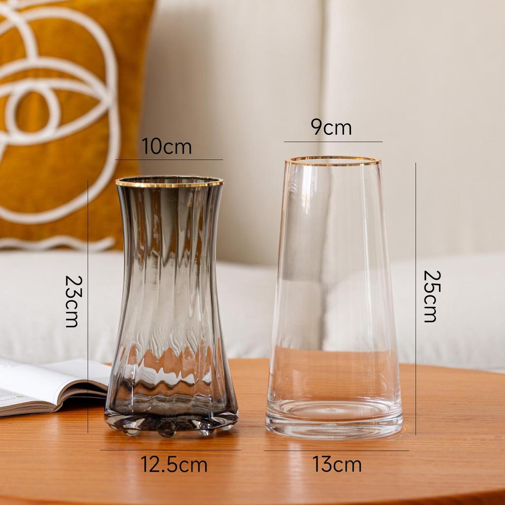 Elegant Small Glass Vase for Fresh Flowers - Perfect for Living Room or Dining Table Decor