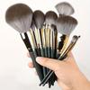Set de pensule de machiaj Pro 14 buc - cu peri moi din nailon, tijă de rășină, design de perie pentru palmier, pentru aplicarea perfectă a fardurilor de ochi pe sprâncene