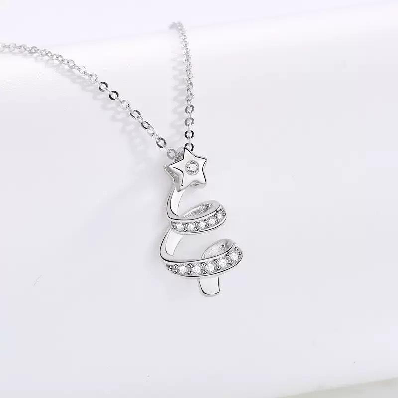Lucky Star Sterling Silver Christmas Tree Women's Necklace - Light Luxury Niche Jewelry