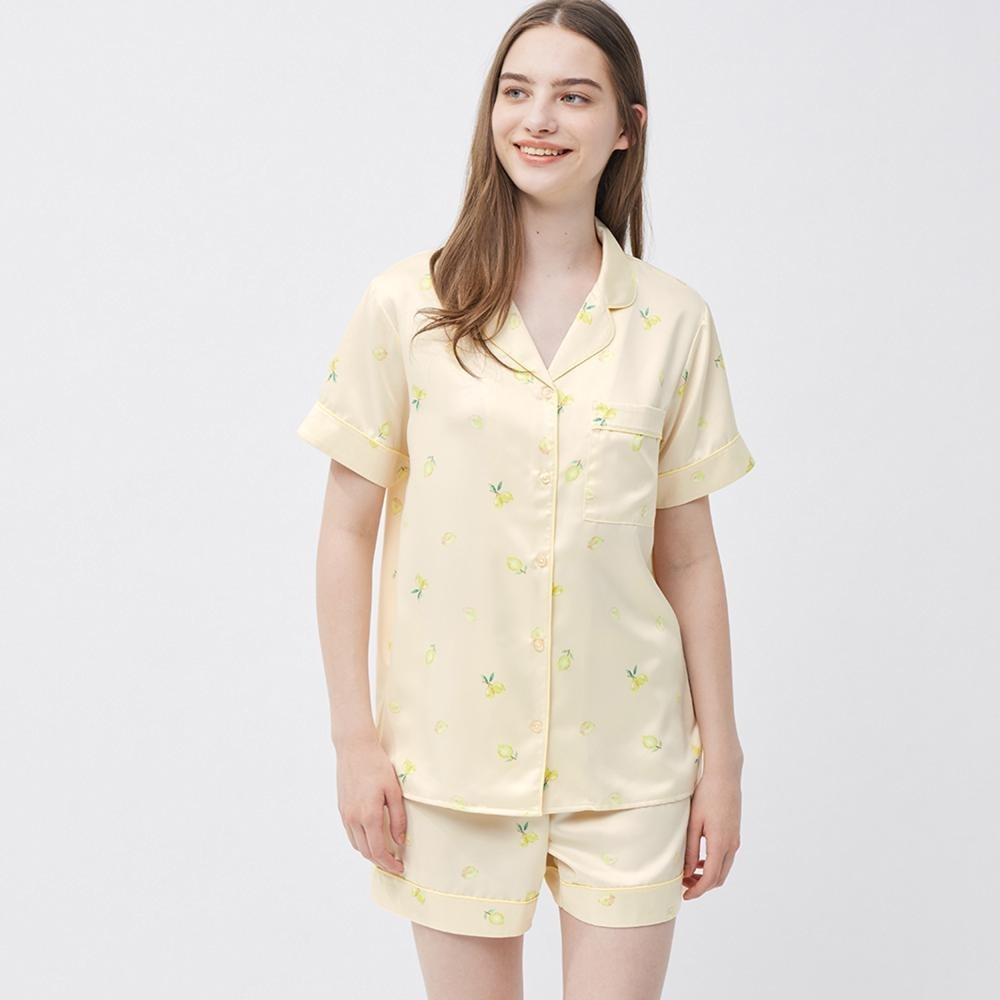 

Атласные пижамы GU by Uniqlo, шорты с короткими рукавами, лимонный