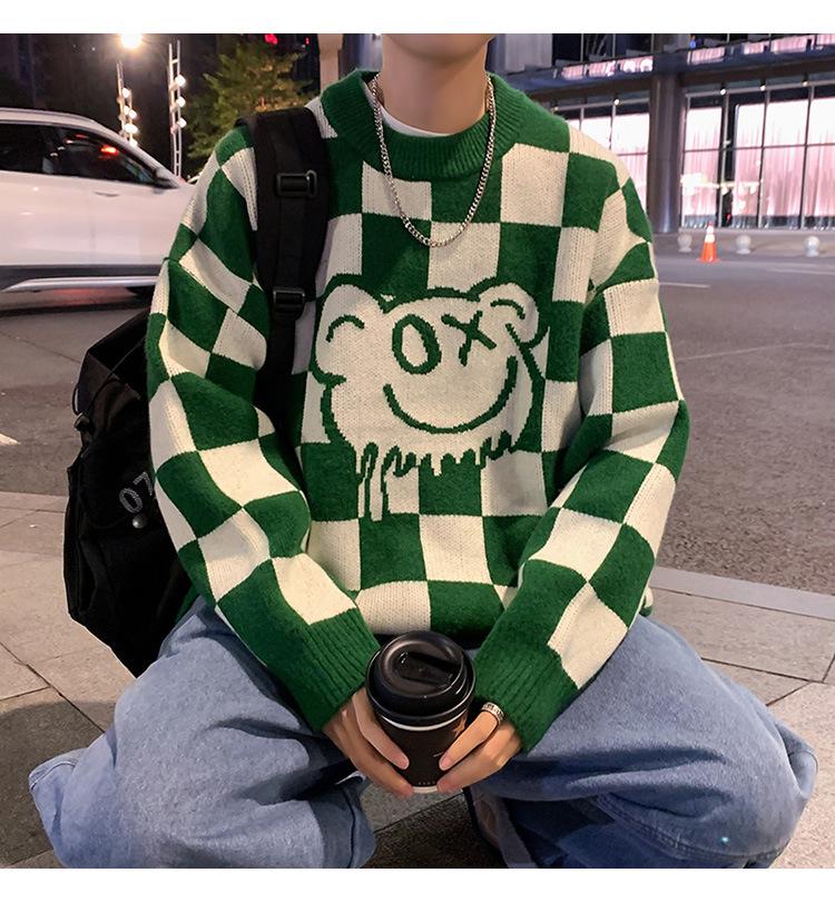 Men’s Loose Checkerboard Round Neck Knitted Sweater: Versatile, Long-Sleeved, Casual Pullover for a Fashion-Forward Look