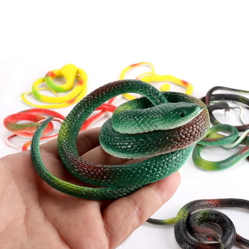 Realistic Cobra Snake Toy - Soft Rubber Prank Snake for Halloween