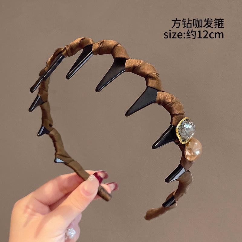 Pearl Rhinestone High Cranial Top Wavy Headband with Teeth Non-slip Face Wash Hairpin Headgear Women's 2026 New Toothed Comb Headband