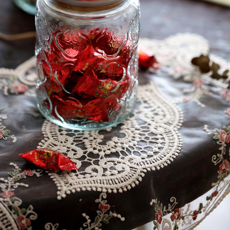 Sticktischmatte Französische Spitze Platzset Ländlicher Stickerei-Untersetzer Ins-Windscheiben-Matte Pendel-Requisiten Retro Dekorative Handtuch