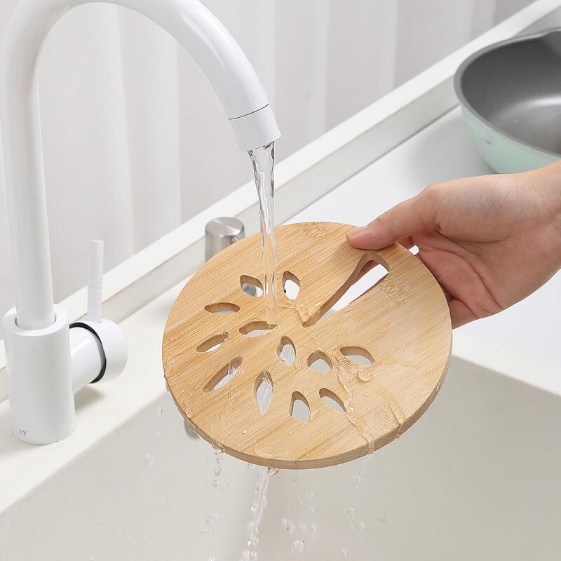 Meiliya Round Carved Bamboo Heat Resistant Placemat Set of 2