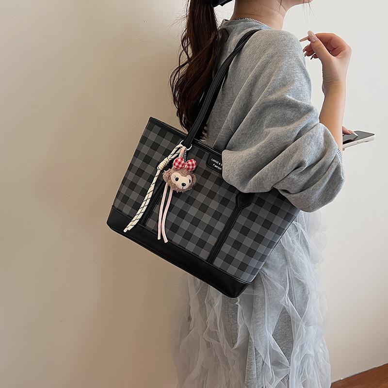 New Casual Underarm Bag Portable Tote Bag Fashion Versatile Shoulder Bag