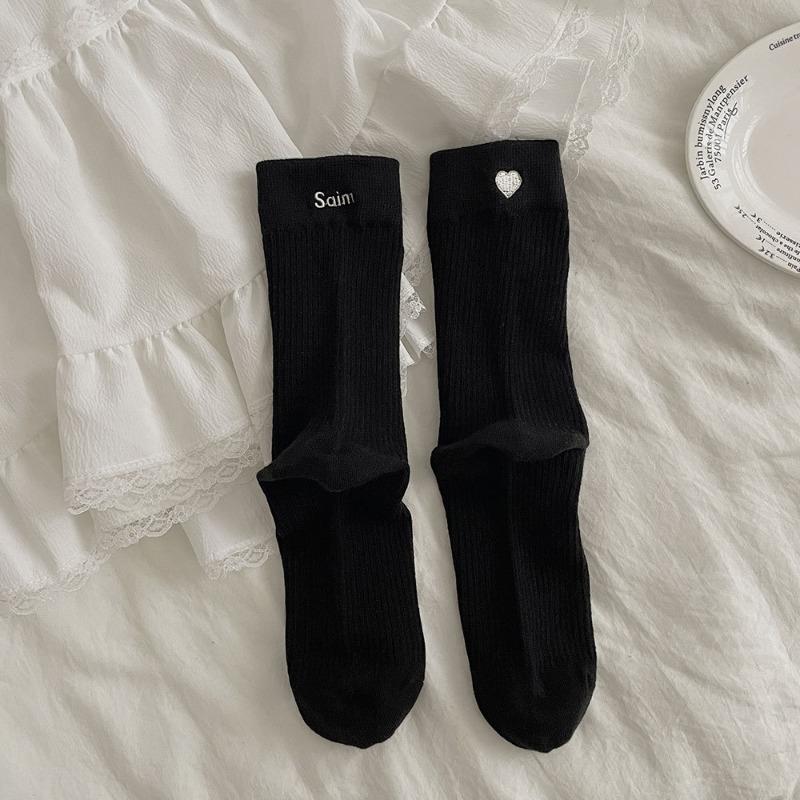 

Женские осенние носки до середины голени с вышивкой букв Love AB на каблуке 1 pair чёрный