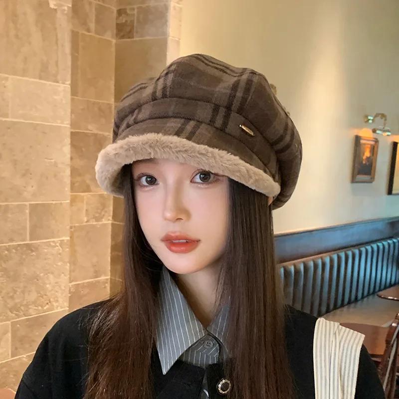 Autumn and Winter Vintage Plaid Plush Warm Octagonal Hat Versatile Beret, High-end Duck Tongue Painter Hat Hat for Women
