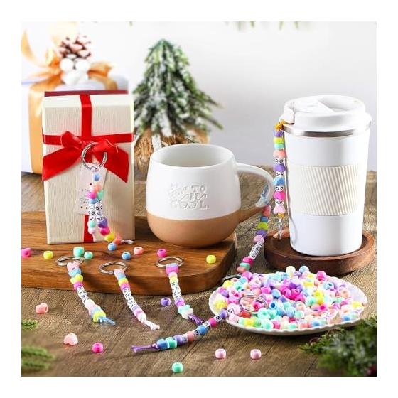 MTDDYMXLFG Alphabet Beads DIY Kit, Large Capacity Set of 566 Keychain Parts, Colorful Bracelet Handmade, Girl's Birthday Gift