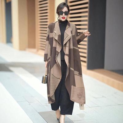 Neue Herbstliche Leichte Luxus Lockere Passform Mode Windjacke für Mütter