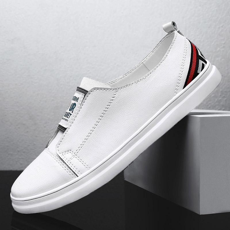 Fashion Comfortable Summer Skate Shoes New Light Casual Shoes for Men Breathable Flats Mens Classic Sneakers Slip on Man Leather Shoes