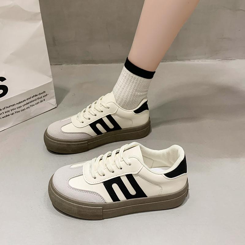 

Весенние Новые Женские Спортивные Туфли на Шнуровке Большого Размера Женские Кроссовки Смешанных Цветов Женская Мода Универсальные Плоские Повседневные Кроссовки 42