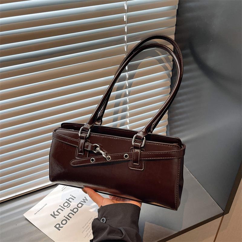 

Осень и зима новая модная универсальная сумочка нишевый дизайн ощущение высокого класса сумка-багет для поездок на работу на плечо под мышку красный