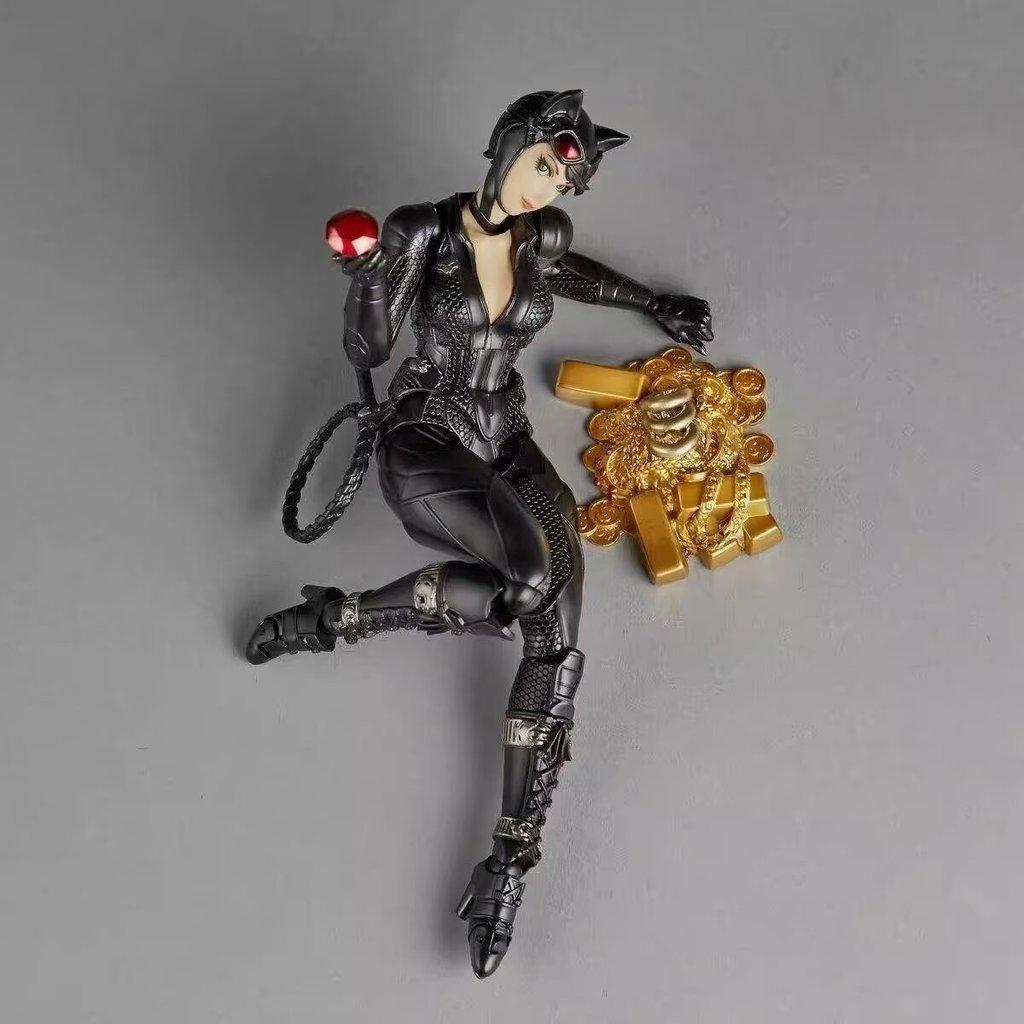 Catwoman Pvc Action Figure Collectible With Articulated Joints For Display Collectors