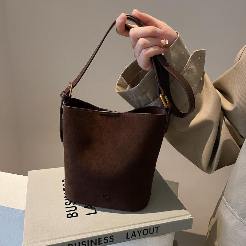 Retro Bucket Bag For Women New Fashionable Suede Frosted Shoulder Bags Simple Letter Ladies Shopping Crossbody Purse