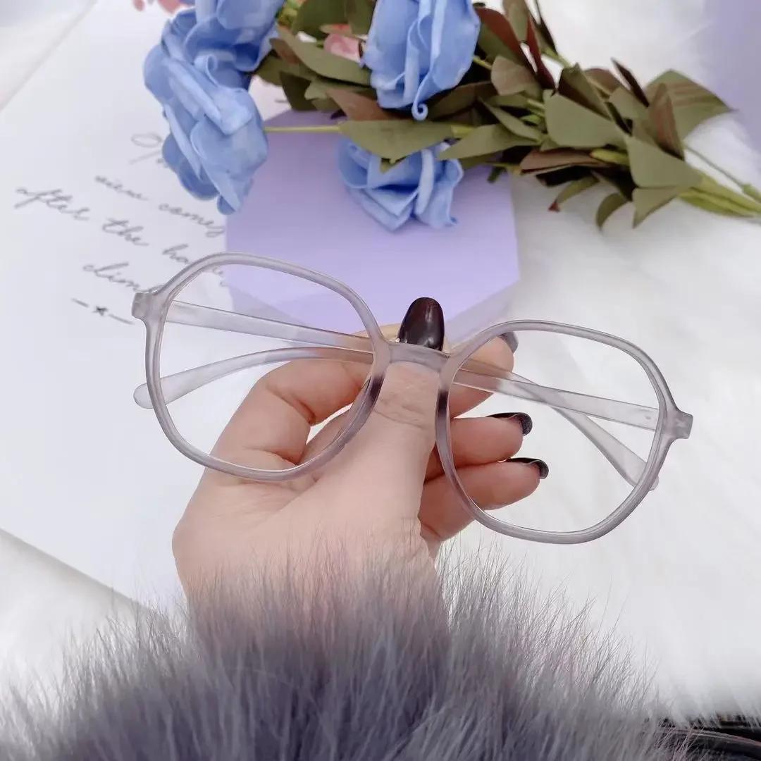 

Fashion Transparent Reading Glasses Female Middle-aged and Elderly High-definition Anti-blue Light Glasses for The Elderly 0