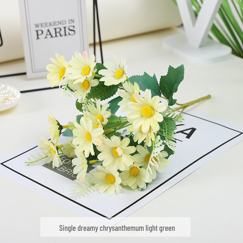 Small Daisy Chamomile Fake Bouquet for Home and Wedding Decoration