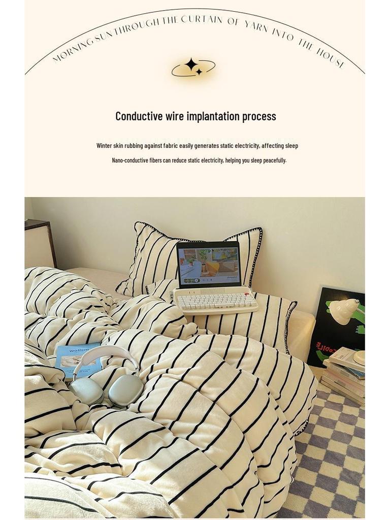 Minkštas ir pūkuotas taro violetinis velvetinis 4 dalių patalynės komplektas: Storas, šiltas, dvipusis koralinis flisas rudeniui ir žiemai