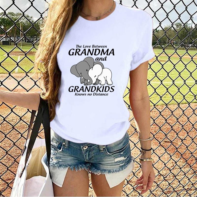 THE Love Between Grandma and Grandkids Knows No Distance Printed T-shirt Women's Cute Elephant Pattern Round Neck Shirt T-shirt