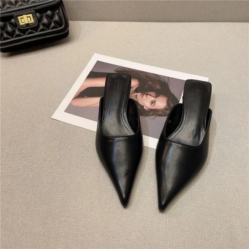 Dámské lakované sandály na nízkém podpatku Nové letní dámské venkovní všestranné štíhlé podpatky Čtvercová špička Otevřená špička Pantofle