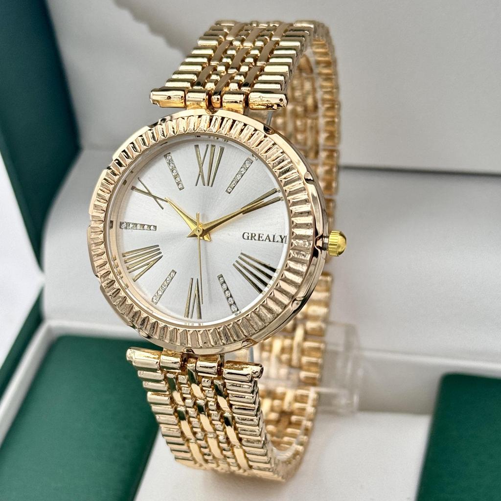 New Women's Fashion Quartz Watch - Trendy Cross-Border Design