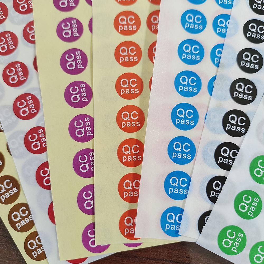 3000 Stück 1 cm QC PASS Papieretikett Qualitätskontrollaufkleber Fabrik Produkt Häkchen Herstellung Verarbeitung Inspektionsetikett