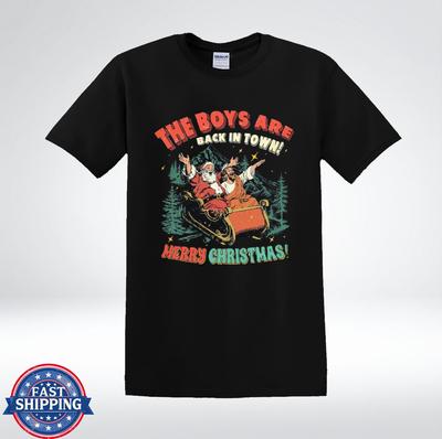Retro-Urlaubssymbole Schlittenszene Die Jungs sind zurück Frohe Weihnachten T-Shirt