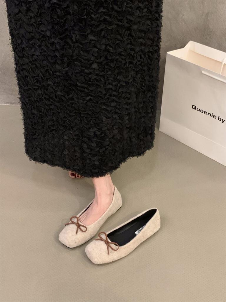 Flat-bottomed French Square Head Versatile Single Shoes Women's Shoes 2025 New Spring and Autumn Bow Retro Suede Commuter Shoes