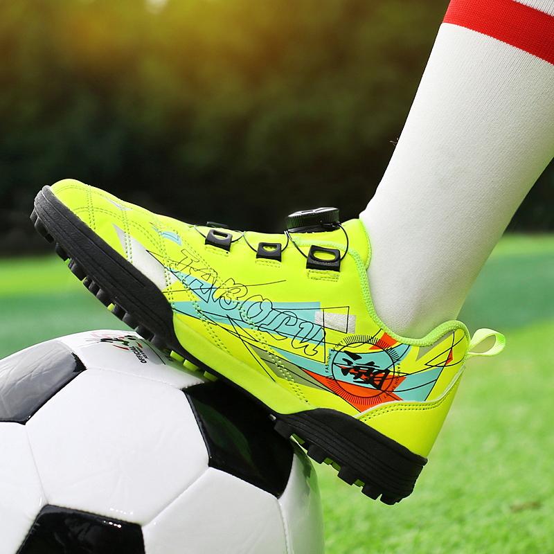 Children's Soccer Shoes Kids Sneakers Non-slip Boys Girls Football Boots Outdoor Ultralight Soccer Trainers Leather Futsal Shoes