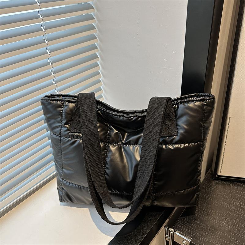 2025 New Fashion Bag Women's Bag Messenger Bag Korean Version Space Cotton Bag Shoulder Bag Handbag Large Capacity Trendy Bag