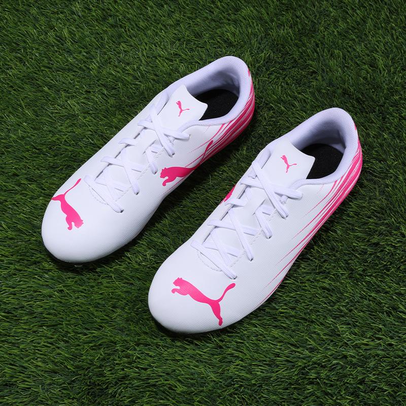 Puma Attacanto Ii Jr Mg Chaussures de Football pour Enfants Légères Confortables Polyvalentes à Tige Basse Basket pour Enfants Blanc Rose Vif 109011-05