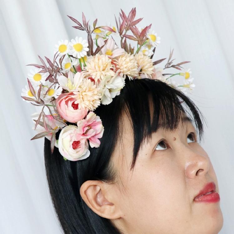 Colorful Silk Flower Crowns Accessory Delicate Handmade Floral Hair Accessory Fabric Flower Headband for Daily Use