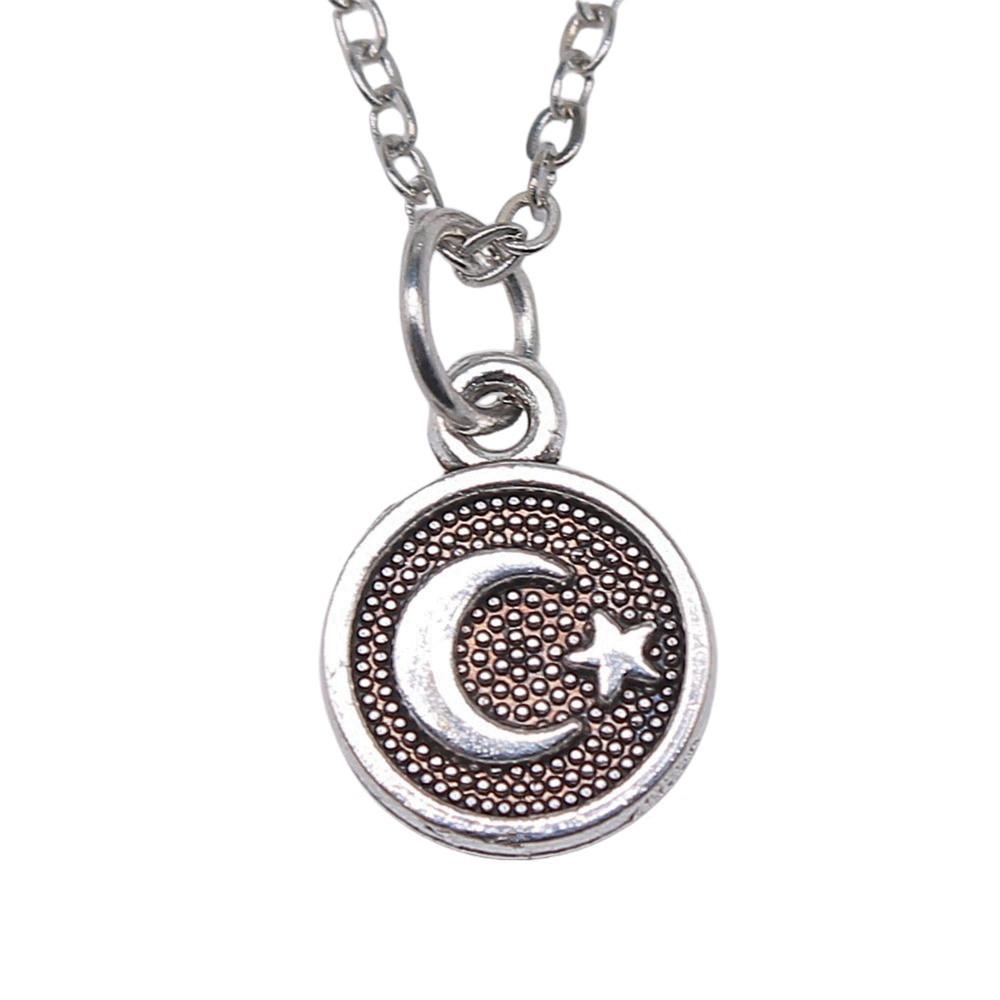 Hollow Star Moon Pendant Necklace Minimalist Geometric Jewelry 40cm Short Chain