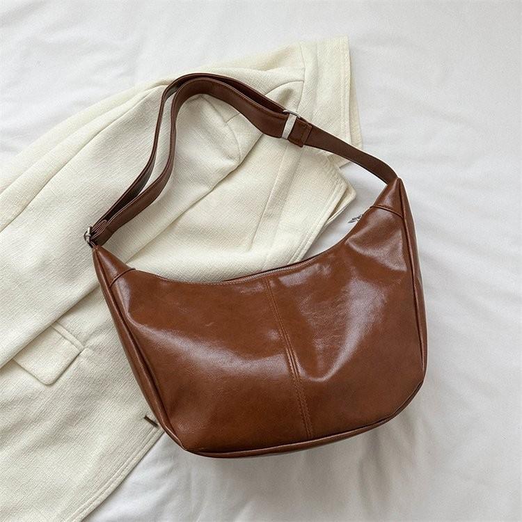 Modern Urban Minimalist Large Baguette Handbag For Women Perfect For Commuting