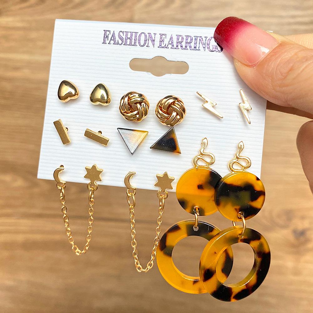 Inlagda pärlörhängen för kvinnor: Kreativ Fransk Retro Guldringar Set (6 stycken)