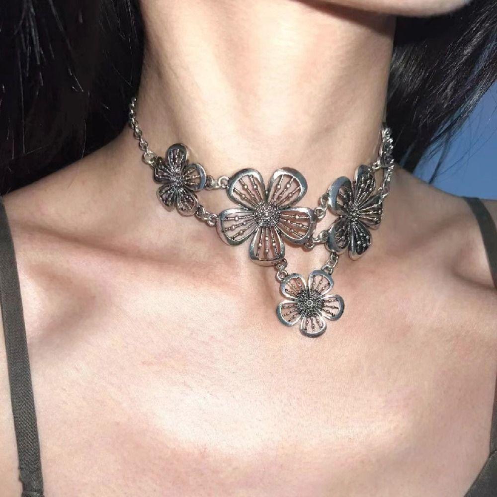 Punk Jewelry Bohemian Necklace Choker Style Patchwork Necklace Flower Pendant Necklace  Girl