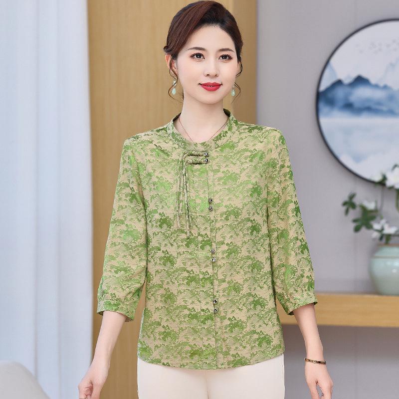 

Elegant Seven-Sleeve Printed Shirt for Middle-Aged and Elderly Women - Loose, Plus Size Top for Spring/Summer, Perfect Mother s Gift XL (Recommended 85-100 jin) зелёный