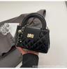 Xiaoxiangfeng Chain Handbag Women's 2025 New Trendy Fashion Diamond Commuter Bag High-end Niche Messenger Bag