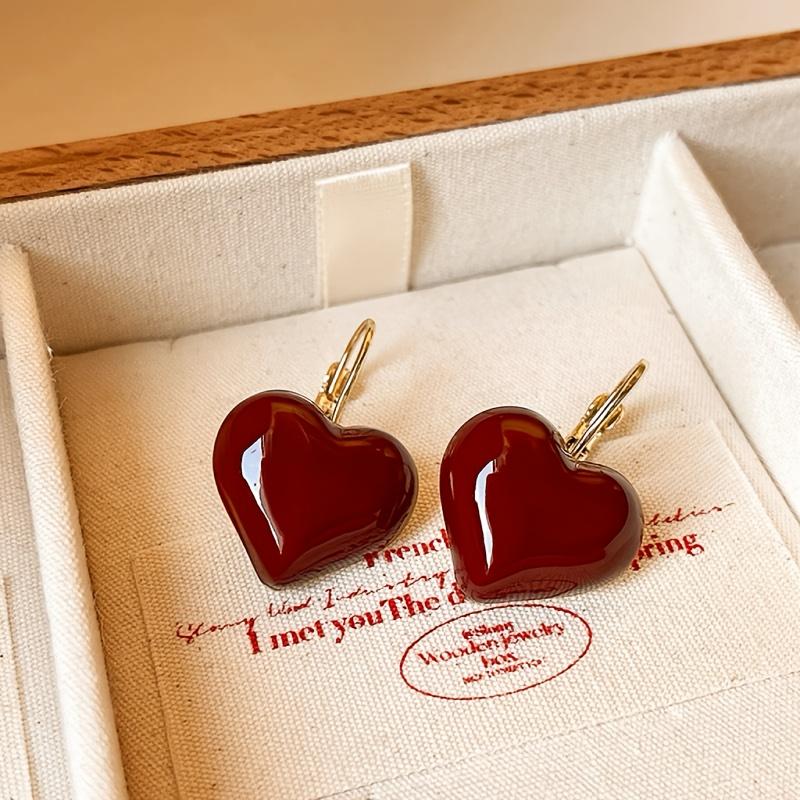 1 Pair of Elegant French-Style Heart-Shaped Earrings - Vintage Red Resin with Golden-Tone Iron Posts, Perfect for Daily Wear