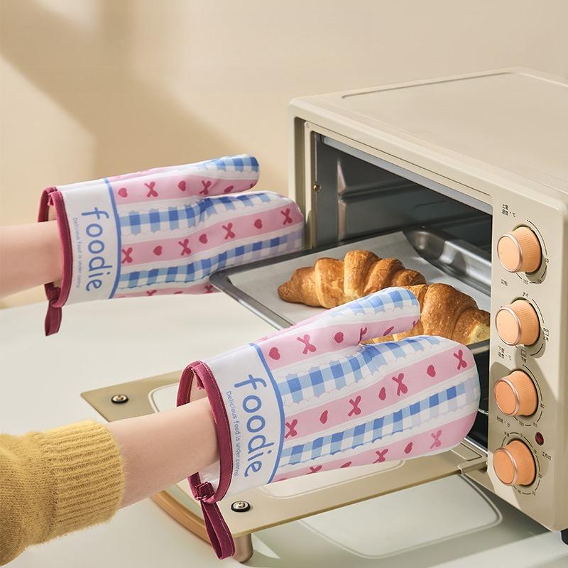 Thickened Anti-scalding and Heat-insulating Gloves Oven Baking Anti-scalding and High Temperature Gloves