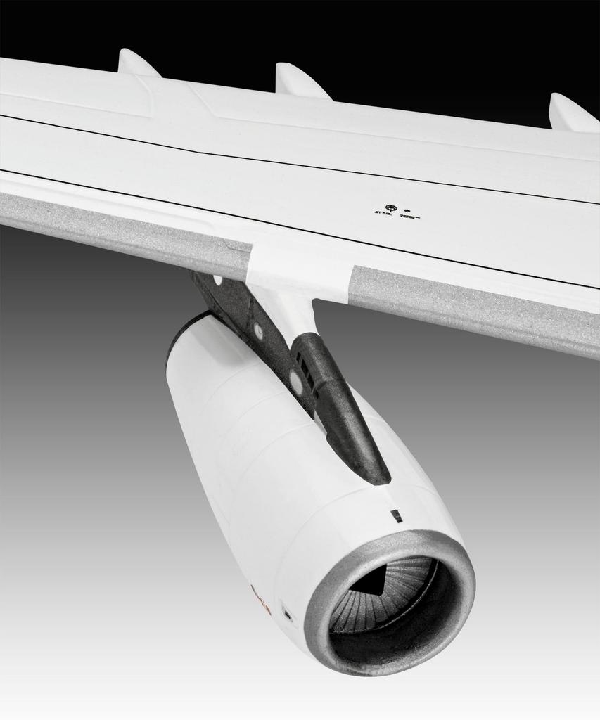 Revell Scale Airbus Lufthansa Passenger Aircraft Plastic Model Kit 03803 1/144 A340-300