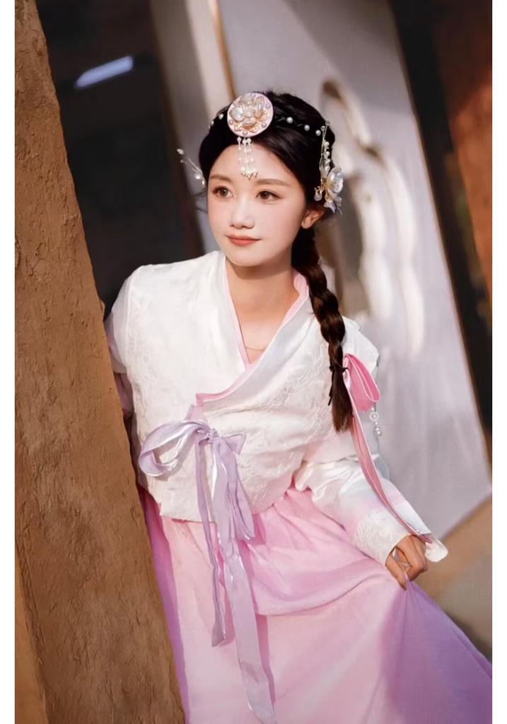 Yanji Princess Korean Ethnic Hair Accessories - Women's Hanbok Headdress & Hair Clips for Stage Performances