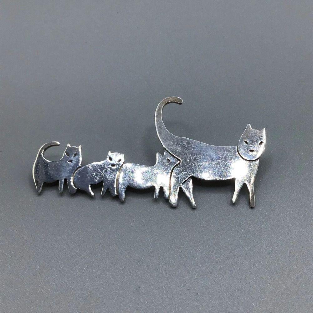 Jewelry Vintage Animal Pin Fashion Cat Brooch Multi-functional Cute Cat Family Brooch  Scarves