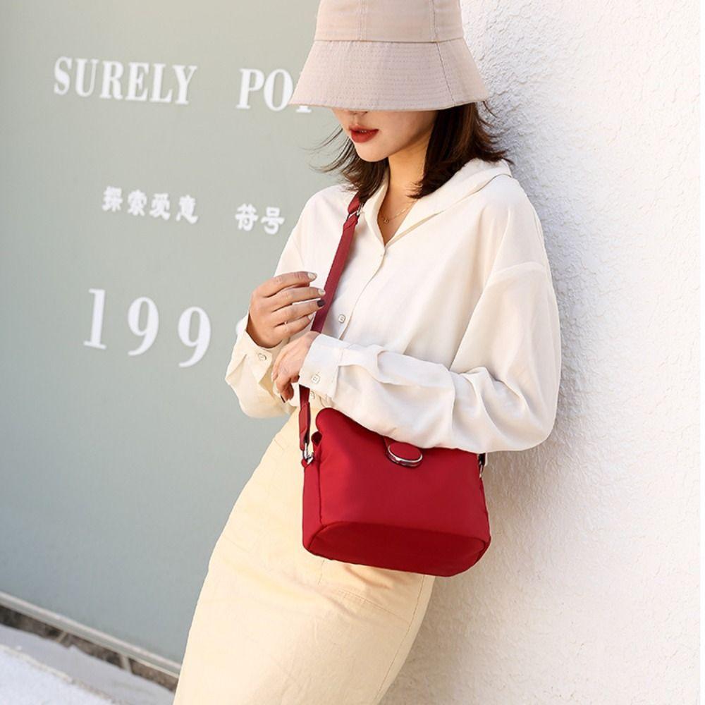 Solid Color Nylon Shoulder Bag Korean Style Canvas Bucket Bag Fashion Women Crossbody Bag  Student