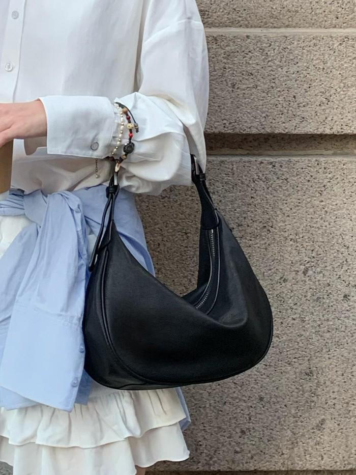 Celebrity Style Minimalist Sheepskin Crescent Hobo Crossbody Shoulder Bag for Women