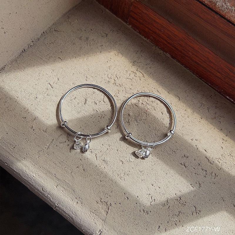 Sterling Silver S999 Foot Silver Children's Bracelet As A Birthday and Full Moon Gift for Babies and Children, with A Bright Face for Two Generations