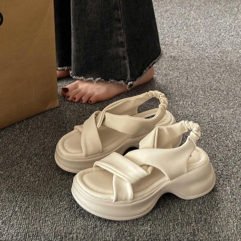 Sandals women's summer new muffin platform casual beach shoes high-end French with skirt Roman shoes