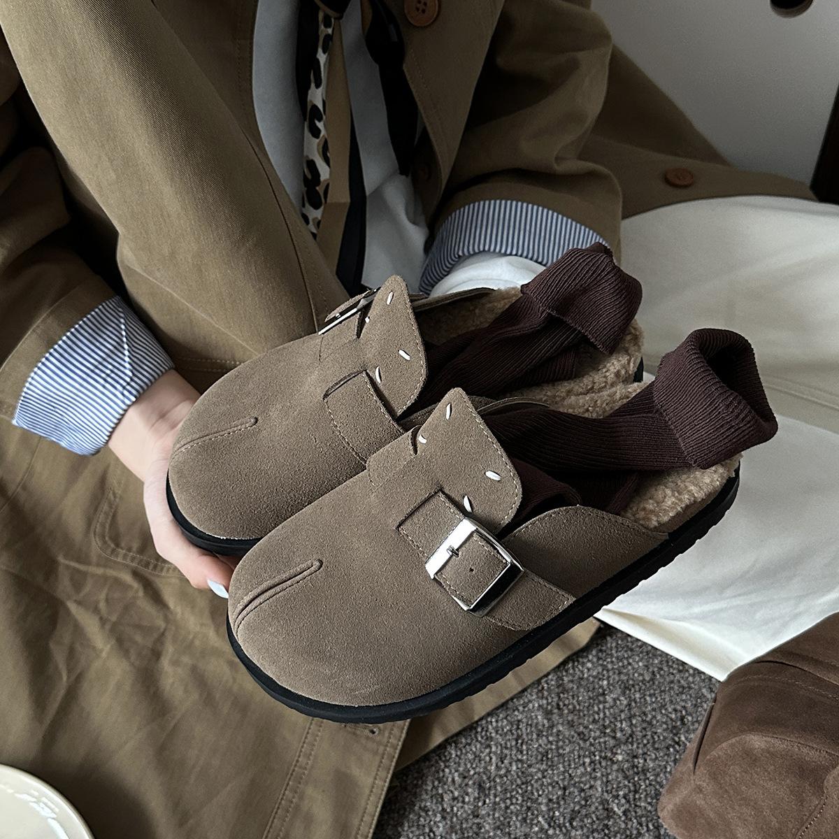 

Soft leather version~ split-toed Boken fluffy slippers women s 2025 thick-soled piled thickened warm versatile Boken shoes outside 35