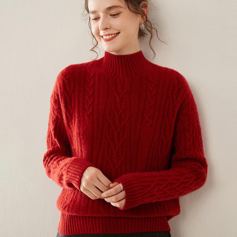 Retro Cable Knit Three-Ply Thickened Loose Pullover Sweater for Autumn and Winter